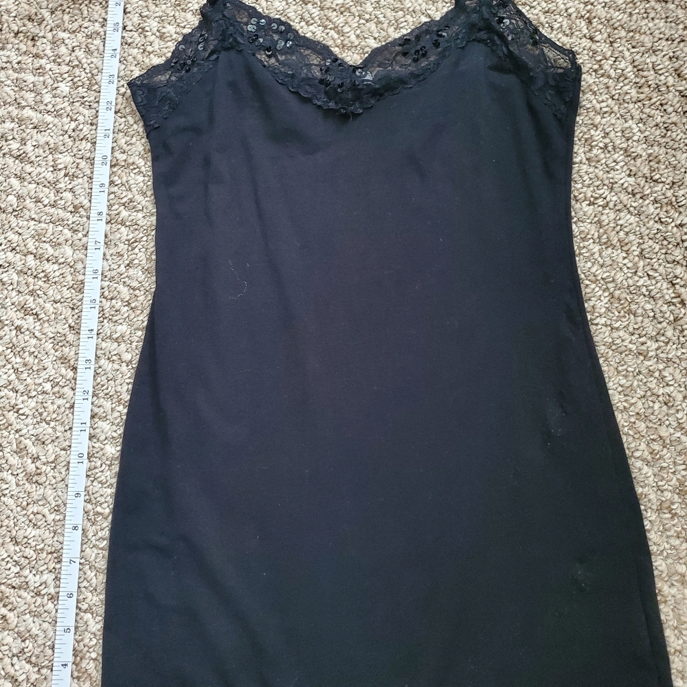 Black camisole 🖤 BUNDLE save 💰💵